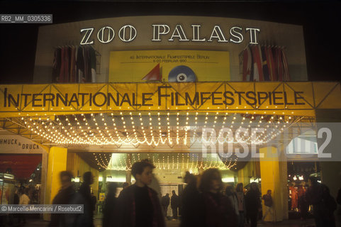 West Berlin 1989. The Zoo Palast Kino, that was the main Berlin International Film Festival (Berlinale) venue from 1957 until 2000 / Berlino Ovest, 1989. Lo Zoo Palast, che è stato la sede principale del Festival internazionale del Cinema di Berlino (la Berlinale) dal 1957 fino al 2000 - ©Marcello Mencarini/Rosebud2