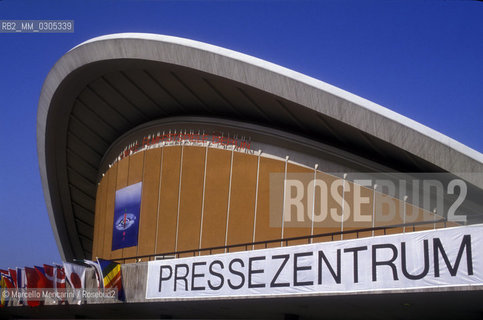 West Berlin, 1989. Press Center of the Berlin International Film Festival (Berlinale) / Berlino Ovest, 1989. Cenro Stampa del Festival internazionale del Cinema di Berlino (la Berlinale) - ©Marcello Mencarini/Rosebud2