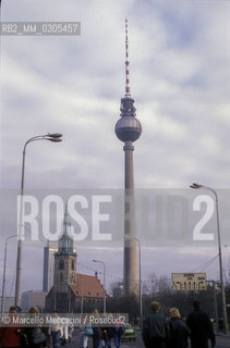 East Berlin, 1989. Marienkirche and Tv Tower / Berlino Est, 1989. Marienkirche e Torre della televisione - ©Marcello Mencarini/Rosebud2