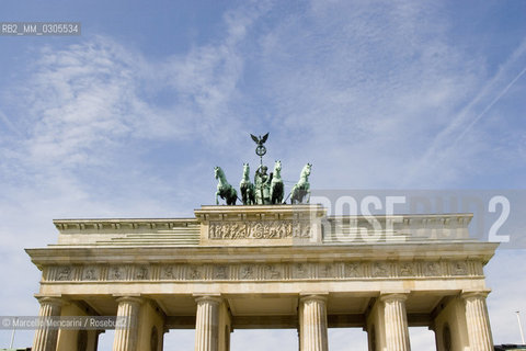 Berlin, 2005. Top of the Brandenburg Gate / Berlino, 2005. Parte superiore della Porta di Brandeburgo - ©Marcello Mencarini/Rosebud2