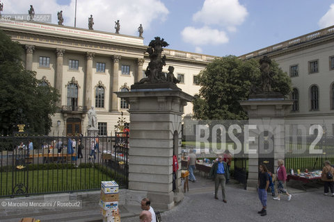 Berlino, 2005. The Humboldt University, the oldest university in Berlin (1766), located in what was once the Royal Palace / Berlino, 2005. LUniversità Humboldt, la più antica della città (1766), ospitata in quello che un tempo era il Palazzo reale - ©Marcello Mencarini/Rosebud2