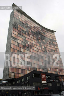 Building in Berlin, 2005 / Edificio a Berlino, 2005 - ©Marcello Mencarini/Rosebud2