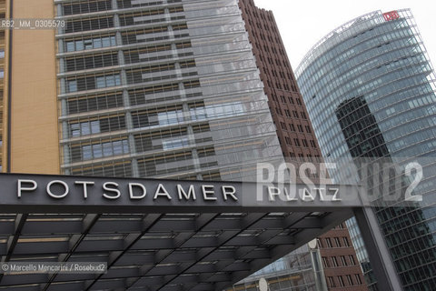 Berlin, 2005. Buildings on Potsdamer Platz / Berlino, 2005. Edifici in Postdamer Platz - ©Marcello Mencarini/Rosebud2