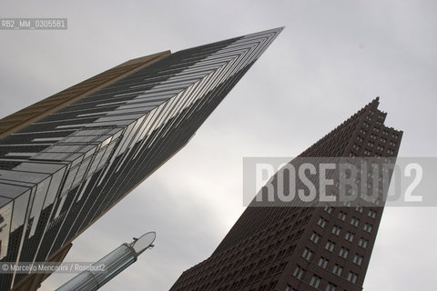Berlin, 2005. Buildings on Potsdamer Platz / Berlino, 2005. Edifici in Postdamer Platz - ©Marcello Mencarini/Rosebud2