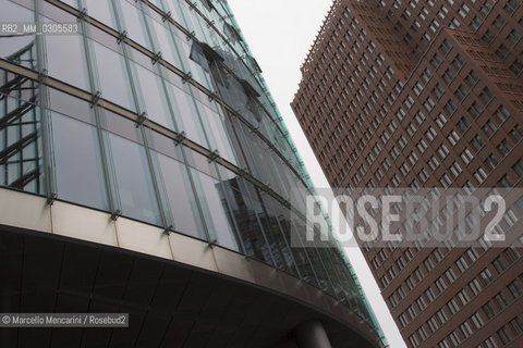 Berlin, 2005. Buildings on Potsdamer Platz / Berlino, 2005. Edifici in Postdamer Platz - ©Marcello Mencarini/Rosebud2