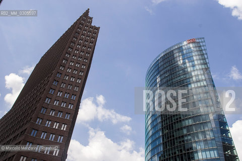 Berlin, 2005. Buildings on Potsdamer Platz / Berlino, 2005. Edifici in Postdamer Platz - ©Marcello Mencarini/Rosebud2