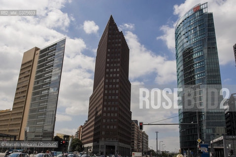 Berlin, 2005. Buildings on Potsdamer Platz / Berlino, 2005. Edifici in Postdamer Platz - ©Marcello Mencarini/Rosebud2