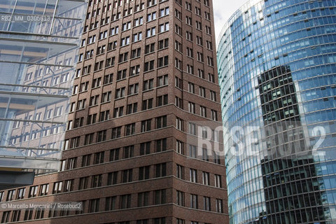 Berlin, 2005. Buildings on Potsdamer Platz / Berlino, 2005. Edifici in Postdamer Platz - ©Marcello Mencarini/Rosebud2