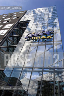 Berlin, 2005. The Imax Theater in the Sony Center at Postdamer Platz / Berlino, 2005. LImax Theater nel Sony Center in Postdamer Platz - ©Marcello Mencarini/Rosebud2