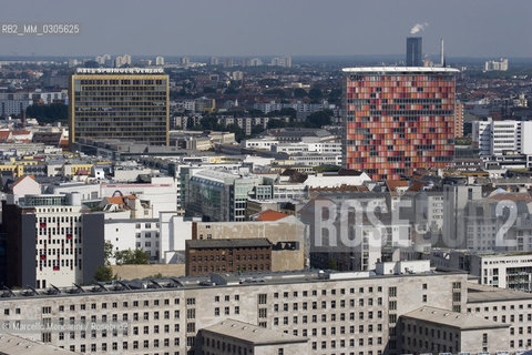 Berlin panorama from the Daimler building in Potsdamer Platz (20005) / Panorama di Berlino dal palazzo Daimler in Postdamer Platz (2005) - ©Marcello Mencarini/Rosebud2