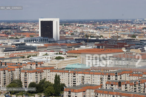 Berlin panorama from the Daimler building in Potsdamer Platz (20005) / Panorama di Berlino dal palazzo Daimler in Postdamer Platz (2005) - ©Marcello Mencarini/Rosebud2