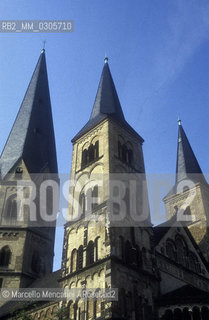 BONN Cathedral or Bonn Minster (German: Das Bonner Münster) / Duomo di BONN o Basilica di San Cassio e Fiorenzo (in tedesco: Münsterbasilika) - ©Marcello Mencarini/Rosebud2