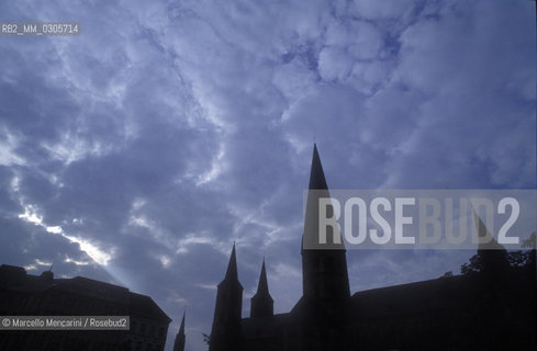 BONN Cathedral or Bonn Minster (German: Das Bonner Münster) / Duomo di BONN o Basilica di San Cassio e Fiorenzo (in tedesco: Münsterbasilika) - ©Marcello Mencarini/Rosebud2