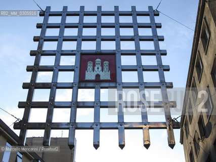 Bratislava 2010. Place where the city gate was built in the 13th century. It was pulled down in 1778 / Bratislava, 2010. Luogo dove nel 13° secolo fu costruita la porta della città che fu abbattuta nel 1778 - ©Marcello Mencarini/Rosebud2