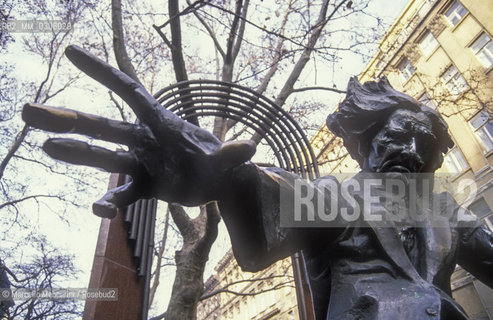 BUDAPEST, Monument to Ferenc Liszt / BUDAPEST, monumento a Ferenc Liszt - ©Marcello Mencarini/Rosebud2