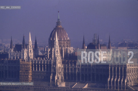 BUDAPEST, Hungarian Parliament / BUDAPEST, Parlamento ungherese - ©Marcello Mencarini/Rosebud2