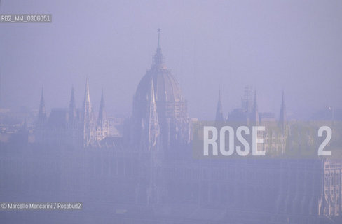BUDAPEST, Hungarian Parliament / BUDAPEST, Parlamento ungherese - ©Marcello Mencarini/Rosebud2