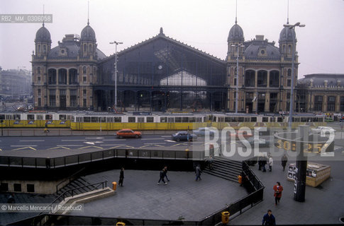 BUDAPEST West Station / BUDAPEST, Stazione Ovest - ©Marcello Mencarini/Rosebud2