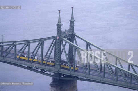 BUDAPEST, Liberty Bridge / BUDAPEST, Ponte della Libertà - ©Marcello Mencarini/Rosebud2