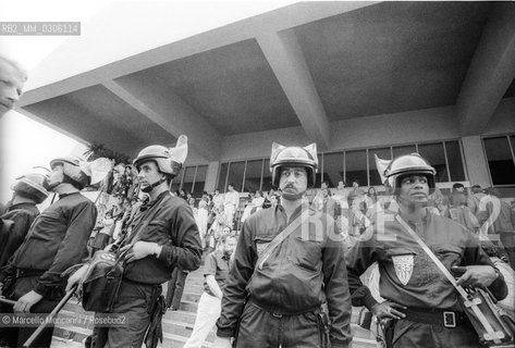 37th Cannes Film Festival, 1984. Policemen in front of the Cinema Palace for doctors on strike protesting / 37° Festival del Cinema di Cannes, 1984. Poliziotti davanti al palazzo del Cinema per una manifestazione dei medici in sciopero - ©Marcello Mencarini/Rosebud2