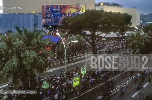 Cannes Film Festival 1993. The Croisette boulevard / Festival del Cinema di Cannes 1993. La Croisette - ©Marcello Mencarini/Rosebud2