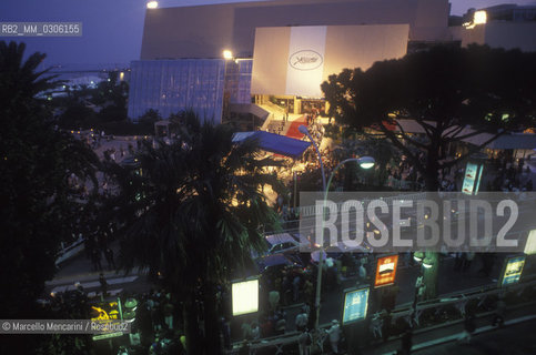 Cannes Film Festival, about 1990. The Croisette boulevard by night / Festival del Cinema di Cannes, 1990 circa.  La Croisette di notte - ©Marcello Mencarini/Rosebud2
