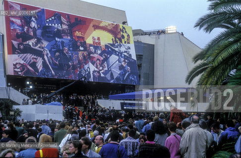 Cannes Film Festival 1993. The Croisette boulevard / Festival del Cinema di Cannes 1993. La Croisette - ©Marcello Mencarini/Rosebud2