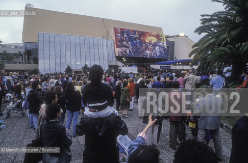 Cannes Film Festival 1993. The Croisette boulevard / Festival del Cinema di Cannes 1993. La Croisette - ©Marcello Mencarini/Rosebud2
