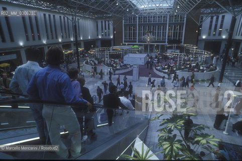 COLOGNE, about 1990. Photokina, the worlds biggest and most important trade fair for the photographic and imaging industries / COLONIA, 1990 circa. Photokina, la più grande fiera al mondo delle industrie fotografiche - ©Marcello Mencarini/Rosebud2