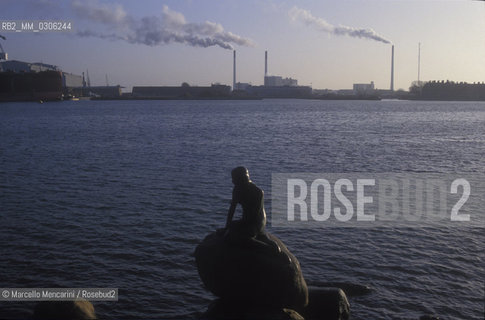 COPENHAGEN, statue of the Little Mermaid (Den Lille Havfrue) / COPENAGHEN, statua della Sirenetta Den Lille Havfrue) - ©Marcello Mencarini/Rosebud2
