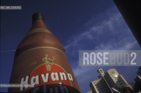 Cuba, 1999. Advertising of the Havana Club rum in Havana / Cuba, 1999. Pubblicità del rum Havana Club allAvana - ©Marcello Mencarini/Rosebud2
