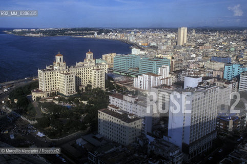Cuba, 1999. View of Havana / Cuba, 1999. Panorama dellAvana - ©Marcello Mencarini/Rosebud2