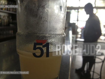 France, 2013. A glass of pastis, the anise-flavored liqueur and apéritif typical of France / Francia, 2013. Un bicchiere di pastis, laperitivo alcolico allanice tipico della Francia - ©Marcello Mencarini/Rosebud2