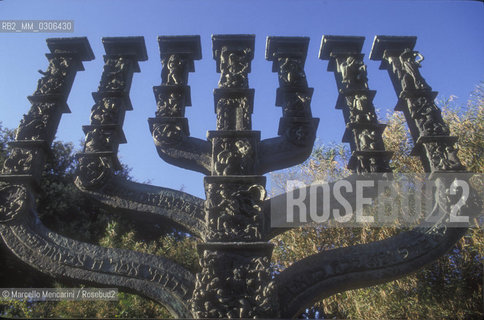 JERUSALEM, Jewish candelabrum (menorah) / GERUSALEMME, candelabro ebraico (menorah) - ©Marcello Mencarini/Rosebud2