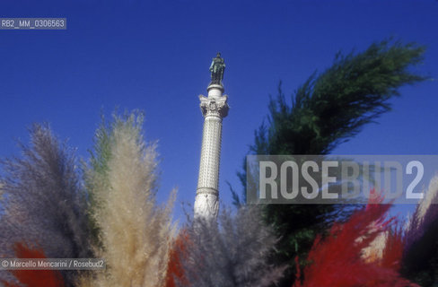LISBON, Statue of Dom Pedro IV king of Portugal in Dom Pedro IV square (or Rossio Square) / LISBONA, Statua di Dom Pedro IV re del Portogallo in piazza Dom Pedro IV (o piazza del Rossio) - ©Marcello Mencarini/Rosebud2