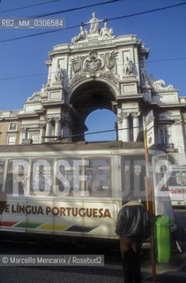LISBON, Triumphal Arch in Praça do Comércio (Trade Square)  / LISBONA, Arco di trionfo in Praça do Comércio (piazza del commercio) - ©Marcello Mencarini/Rosebud2