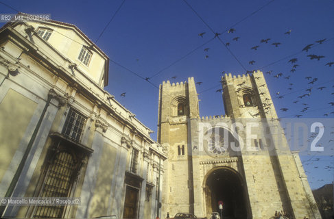 LISBON, Saint Anthony Church (Igreja de Santo Antonio) and Cathedral of St. Mary Major (Sé de Lisboa or Igreja de Santa Maria Maior) / LISBONA, Chiesa di S.Antonio (Igreja de Santo Antonio) e Cattedrale di Santa Maria Maggiore (Sé de Lisboa o Igreja de Santa Maria Maior) - ©Marcello Mencarini/Rosebud2