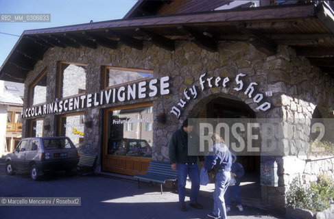LIVIGNO, duty free shop - ©Marcello Mencarini/Rosebud2