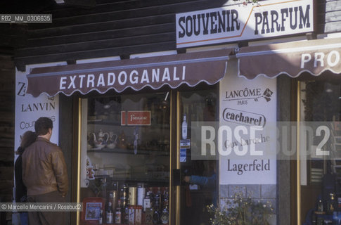 LIVIGNO, duty free shop - ©Marcello Mencarini/Rosebud2