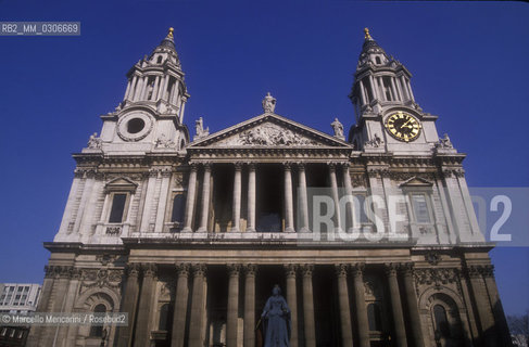 London, about 1988. Saint Pauls Cathedral / Londra, 1988 circa.  Cattedrale di San Paolo - ©Marcello Mencarini/Rosebud2
