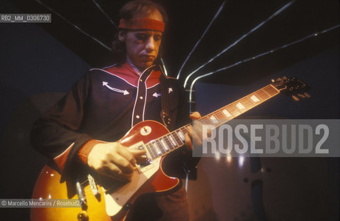 London, about 1988. Wax statue of Mark Knopfler at Rock Circus / Londra, 1988 circa. Statua di cera di Mark Knopfler al Rock Circus - ©Marcello Mencarini/Rosebud2