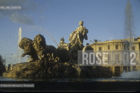 MADRID, fuente de Cibeles (Cybele Fountain) in Plaza de Cibeles (Cybele Square) / MADRID, fuente de Cibeles (fontana di Cibele) in Plaza de Cibeles (Piazza di Cibele) - ©Marcello Mencarini/Rosebud2