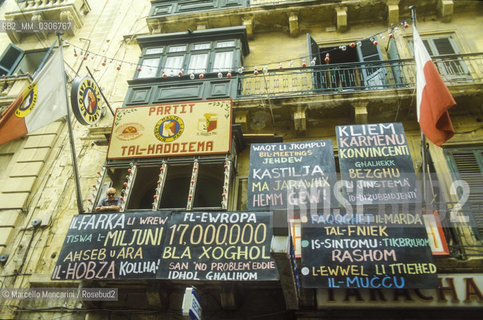 Malta, Valletta, shop signs / MALTA, La Valletta, insegne - ©Marcello Mencarini/Rosebud2