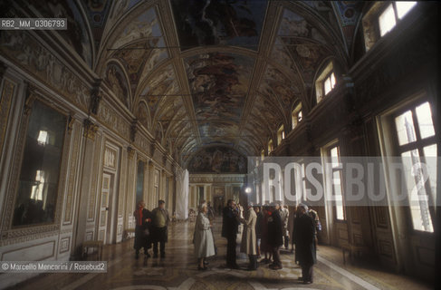 MANTOVA, Palazzo ducale, sala degli specchi / MANTOVA, Ducal Palace, Mirror Hall ©Marcello Mencarini/Rosebud2
