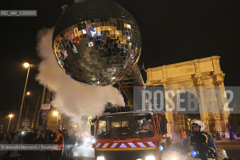 Marseille-Provence 2013 (Marseille European capital of culture in 2013). January 12, Opening Celebration: The Light Parade / Marseille-Provence 2013 (Marsiglia capitale europea della cultura nel 2013). 12 gennaio, Cerimonia di apertura: La parata delle luci - ©Marcello Mencarini/Rosebud2