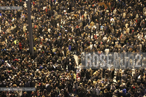 Marseille-Provence 2013 (Marseille European capital of culture in 2013). January 12, Opening Celebration: crowd at the Old Port / Marseille-Provence 2013 (Marsiglia capitale europea della cultura nel 2013). 12 gennaio, Cerimonia di apertura: Folla al Vecchio porto  - ©Marcello Mencarini/Rosebud2