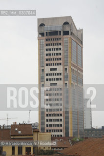Milan, September 2008. One of the two FS skyscrapers (State Railways headquarters) on cavalcavia Bussa / Milano, settembre 2008. Uno dei due grattacieli FS sul cavalcavia Bussa - ©Marcello Mencarini/Rosebud2