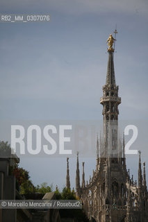 Milan, September 2008. The Milan Cathedral view from Corso Vittorio Emanuele II / Milano, settembre 2008. Il Duomo di Milano visto da Corso Vittorio Emanuele II - ©Marcello Mencarini/Rosebud2