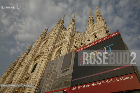 Facade of the Milan Cathedral recently restored (September 2008) / Facciata del Duomo di Milano appena restaurata (settembre 2008) - ©Marcello Mencarini/Rosebud2