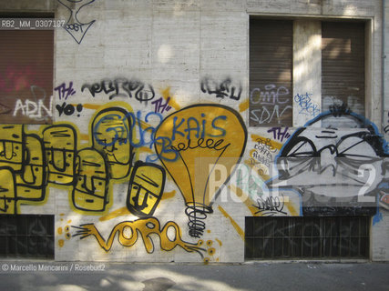 Milan, September 2008. Graffiti in Piazzale Archinto, in the Isola district / Milano, settembre 2008. Graffiti a piazzale Archinto nel quartiere Isola - ©Marcello Mencarini/Rosebud2